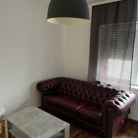 אוברהאוזן Schone Kleine Wohnung Mit Terrasse Nahe Centro מראה חיצוני תמונה